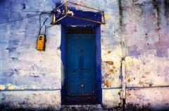 Dan Young - Blue door - foto